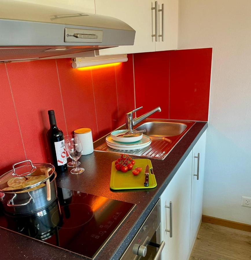 Studio Bahnhof Spiez Appartamento Esterno foto
